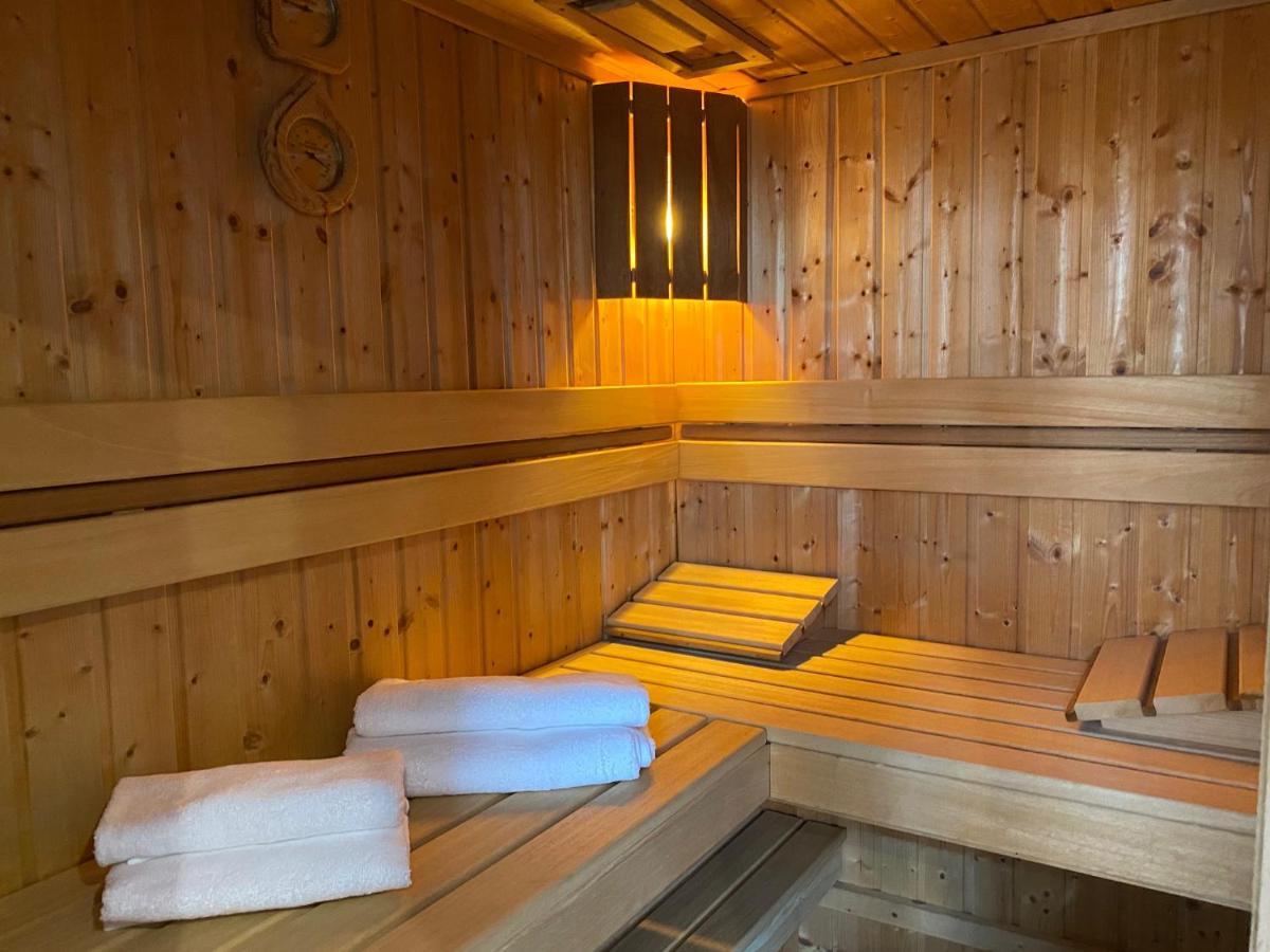 Family & Business Sauna Klonowa Nad Zalewem, Unikat Apartment Kielce
